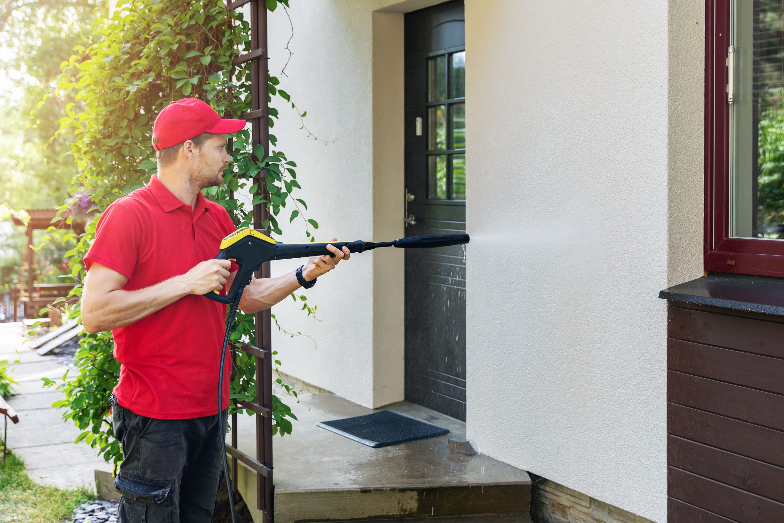 Pourquoi hydrofuger sa façade ?